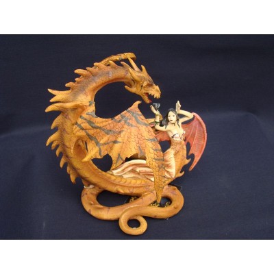 Figurine Alchemy Gothic Conjonction de Mana Parade Volante entre un Dragon et une Succube