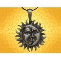 Pendentif Symbolique Lune et Soleil Éclipse Collier Symbole Astres