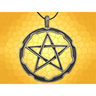 Pendentif Grand Pentagramme dans Cercle Évidé Symbolique Bijou Celtique Fantasy