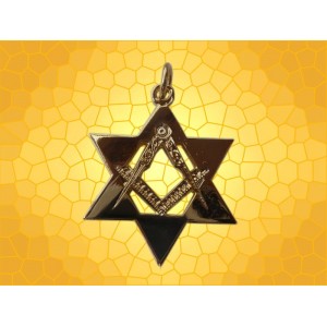 Pendentif Maçonnique Étoile de David avec Équerre et Compas Doré Symbolique