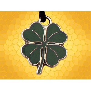 Collier Celtique Trèfle à quatre feuilles émaillé vert pendentif St Patrick Porte Bonheur